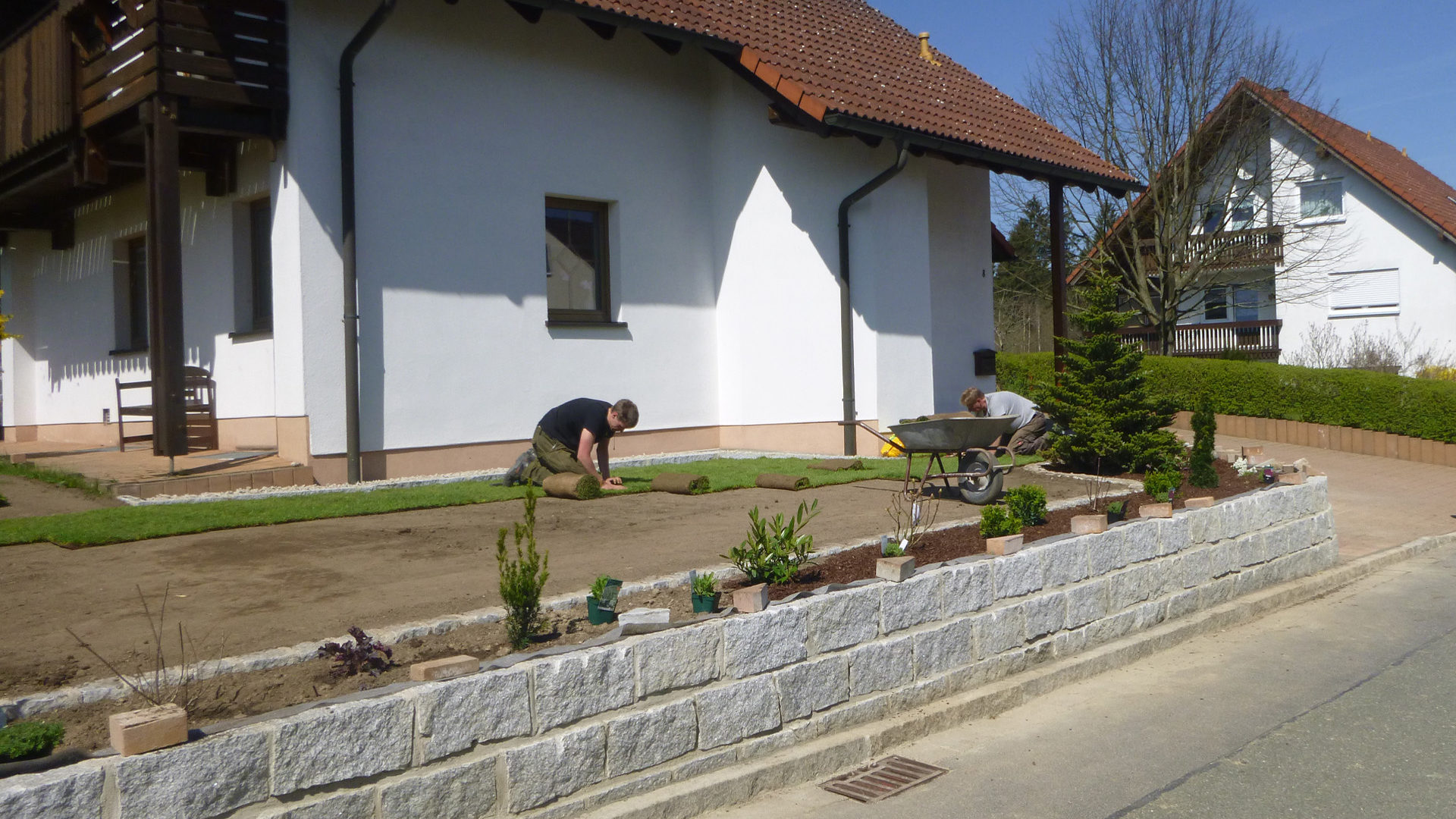 Gartenanlage umgestaltet deeg GaLaBau Hof
